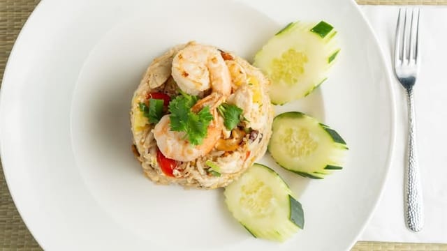TrayN - Pineapple Fried Rice (Sh+Ck).
