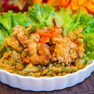 Crispy Shrimp Prik Glua
